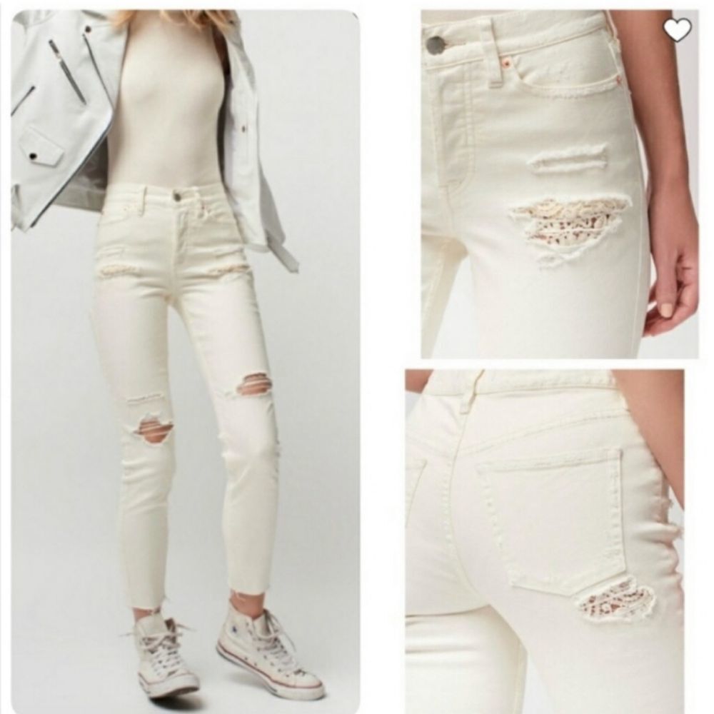 free people white Lacey stilt distressed button fly jeans size 26 raw hem